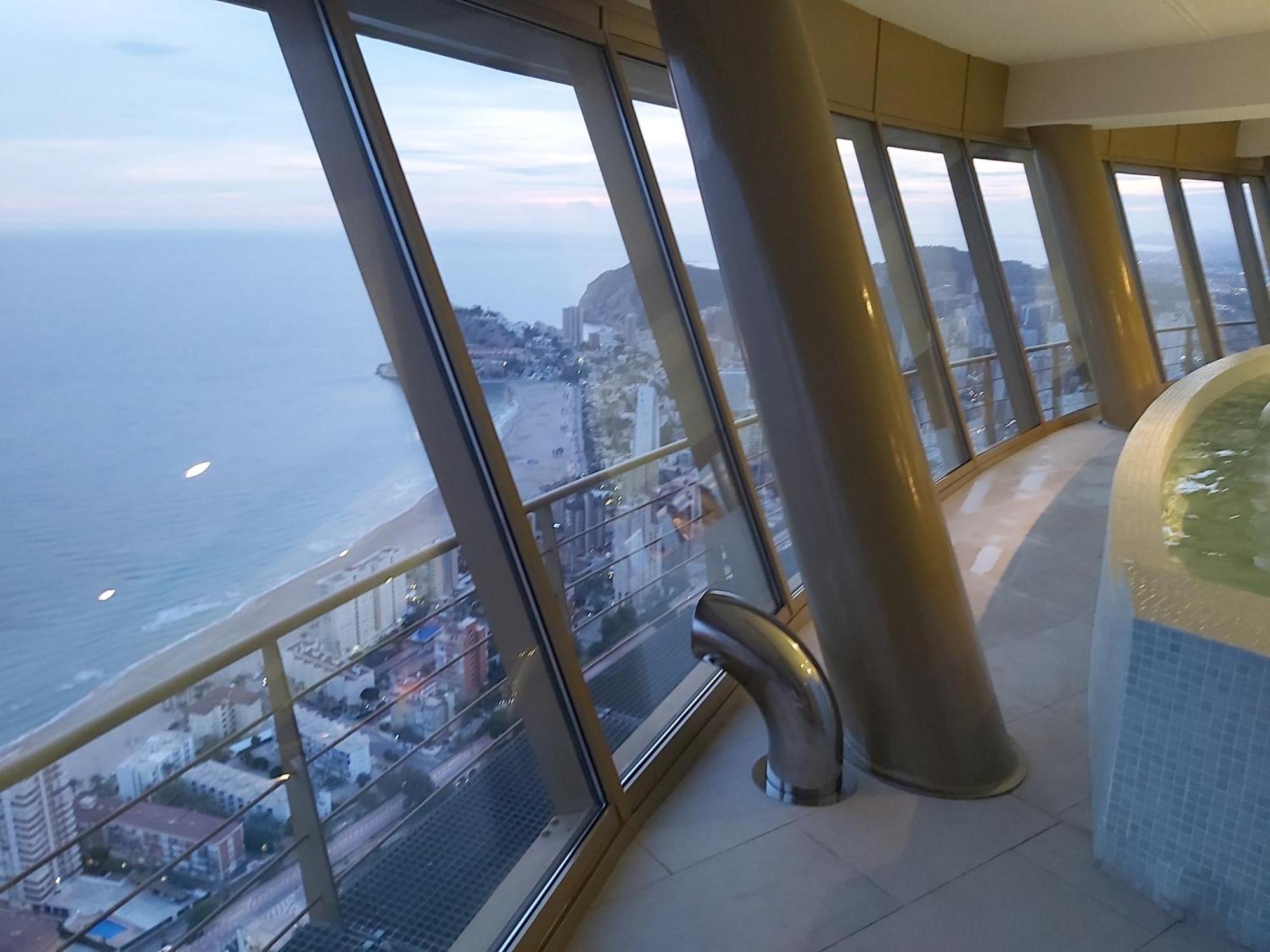 Intempo Luxury Ocean Views Resort Benidorm Exterior photo