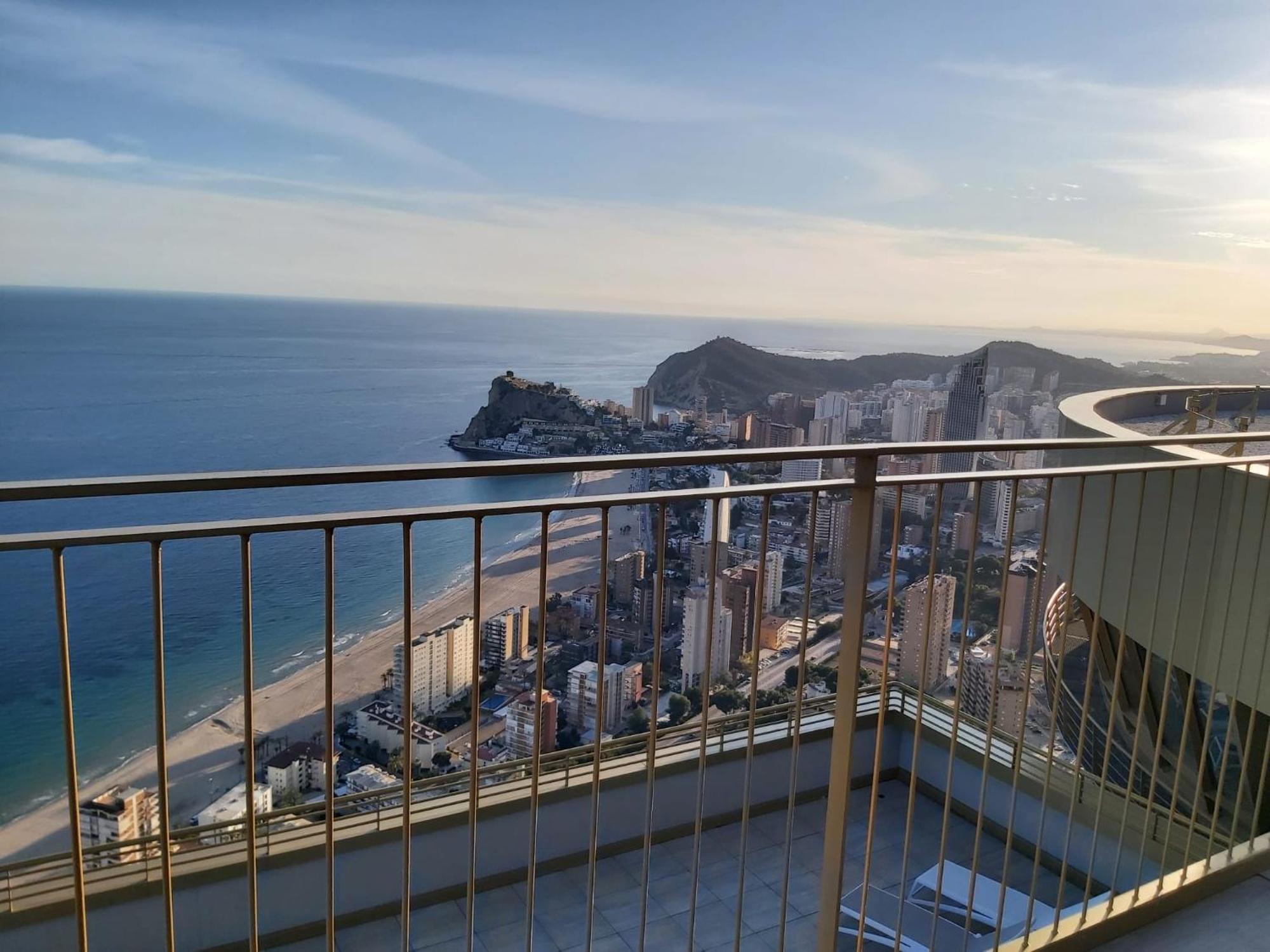 Intempo Luxury Ocean Views Resort Benidorm Exterior photo